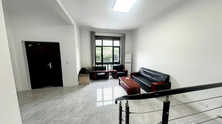 Imperial View Garden - View 14