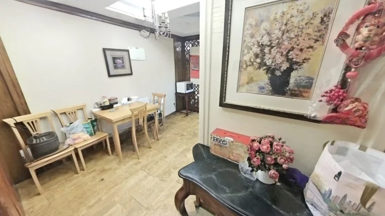 Elegant Garden Residence - View 6