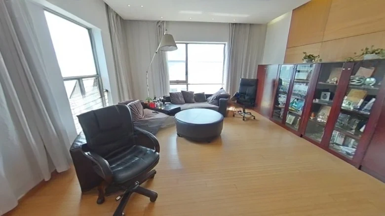 Threedimensional Space - View 5