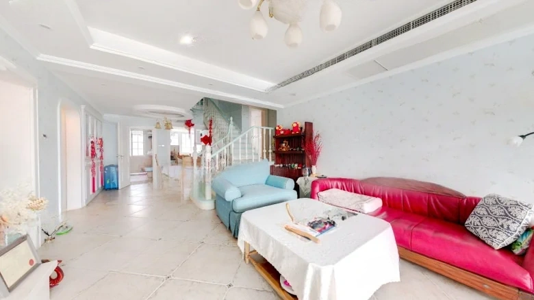 Golden Emperor Mountain Villa - View 6