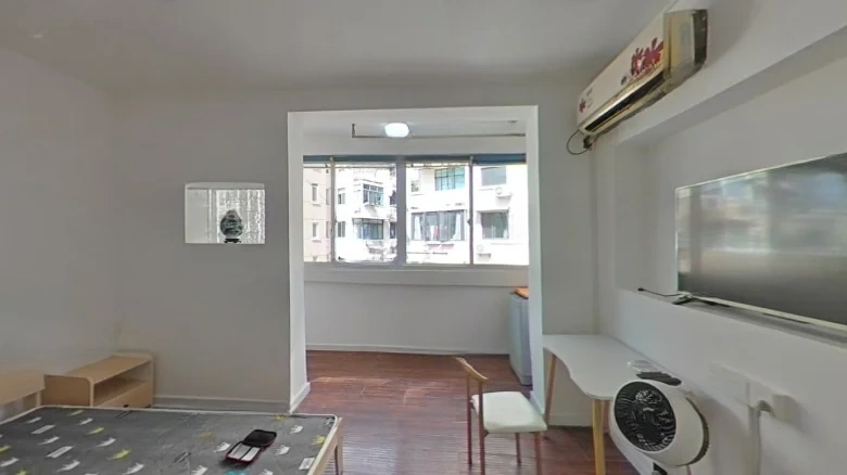 HuaYang Road 172 Lane Compound - View 1