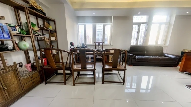 Liгоo International - View 8