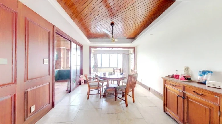 Qingjiang Apartment - View 10