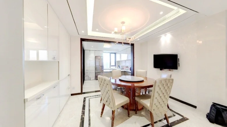 Starlight Avenue Plaza - View 6