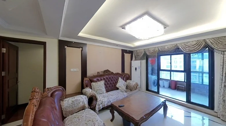 Paulaner Leaf Language (Phase 2) Apartment - View 6