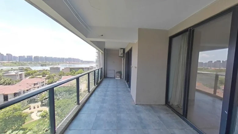 State Trade Blue Sea - View 10