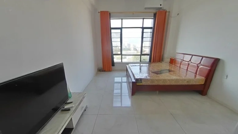 Oceanside Grandeur Plaza - View 4