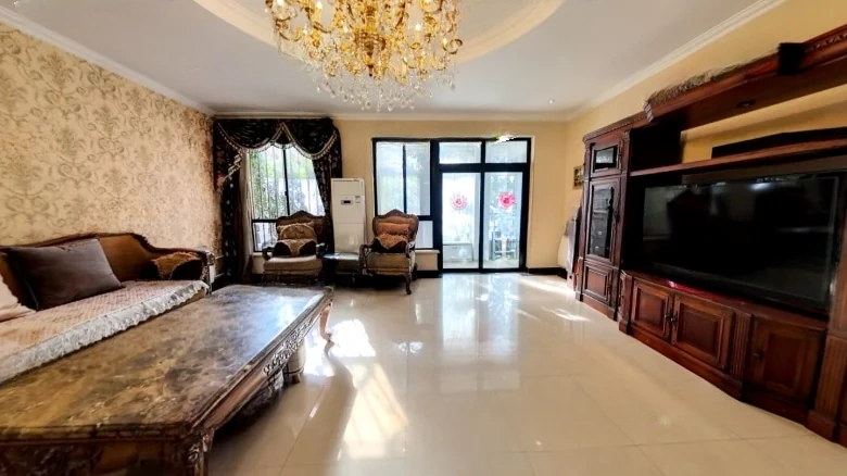 Merry Holiday Garden Beauty Tree - View 7