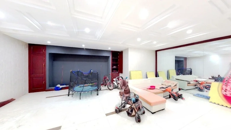 Li Yuan International Phase III - View 1