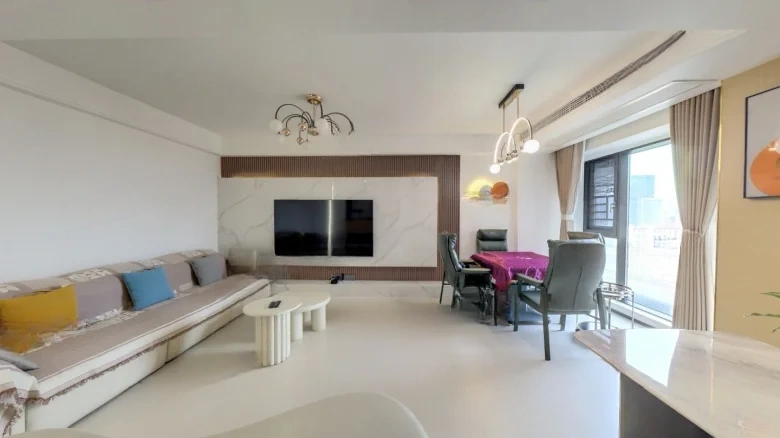 Western Palace Building - View 1