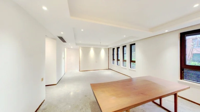 Cloud Horizon Eastern - View 7