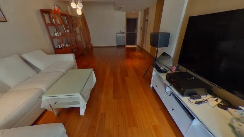 Elegant Collection Court - View 3