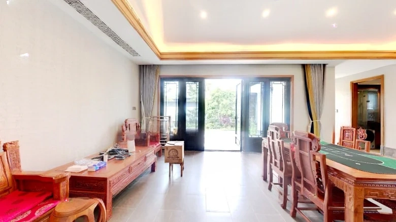 Green City Peach Blossom Spring - View 1