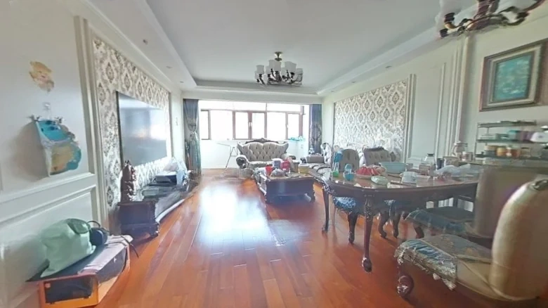 HeDaXiYue الفندكسية The direct translation does not form a coherent English compound name, so phonetic representation is provided. For better integration into an English context, it could be adapted as - View 6