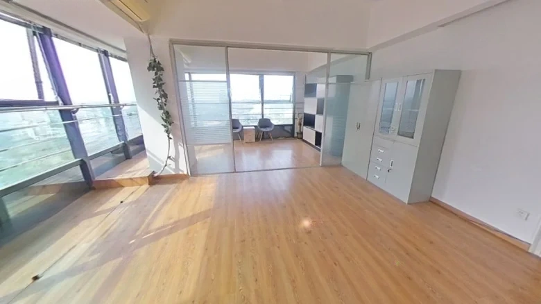 Longshen Cambridge Commune - View 1