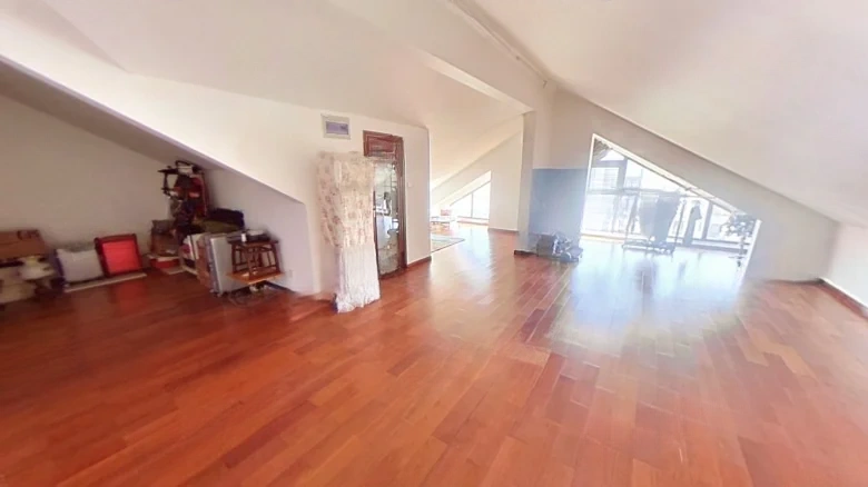 Jinketai Bridge Waterfront - View 12