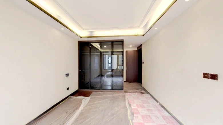 China Ocean Peace Gate Skyline - View 1