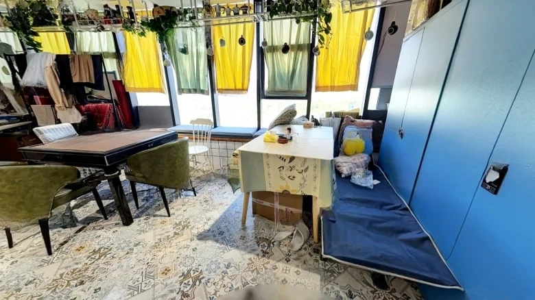 Dongrui Land Rover - View 1