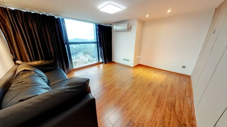 Port Shipping Center - View 2