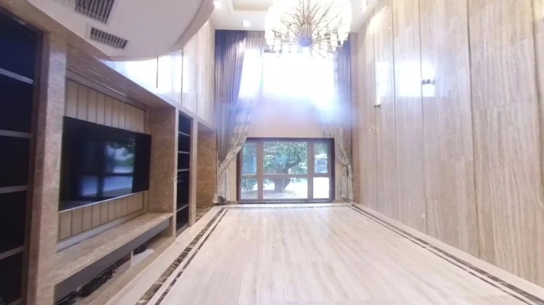 Qingdao Town Yuefeng - View 1