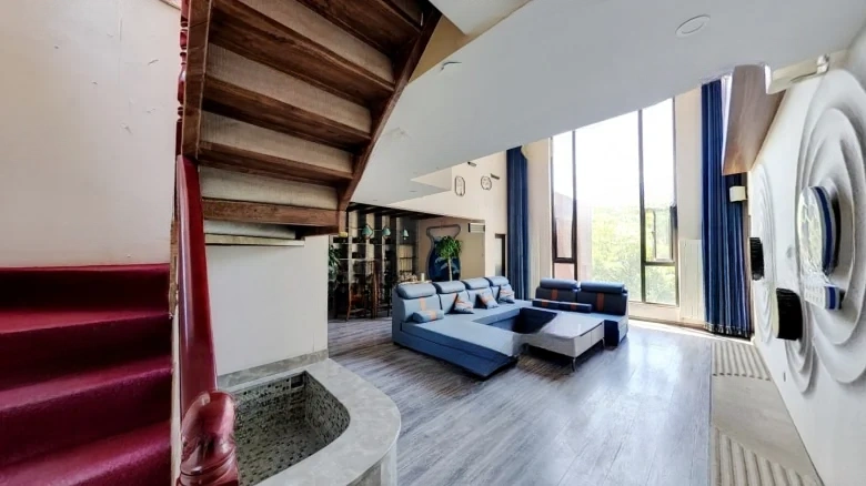 Twelve Colleges City - View 6