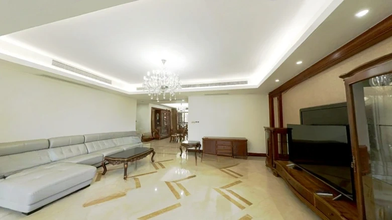 Zhongyin Crown International - View 1