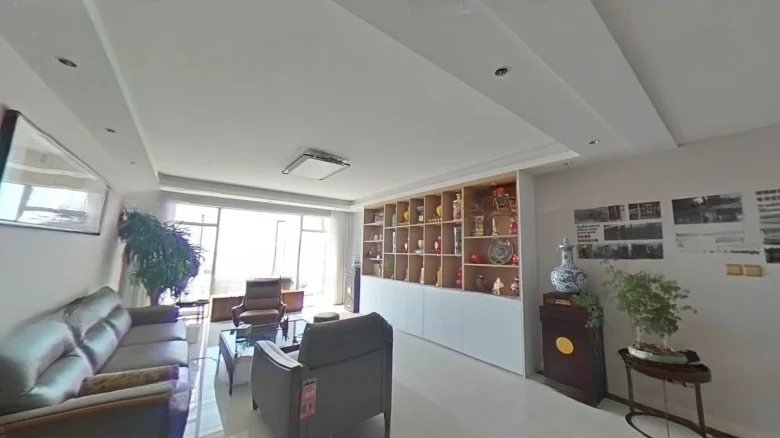 Happy Sea Mansion Courtyard - View 9