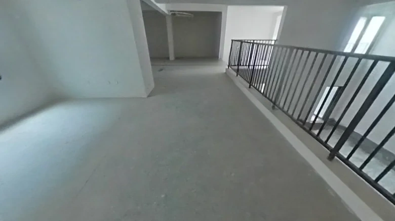 Lion Mountain Wave Courtyard - View 11