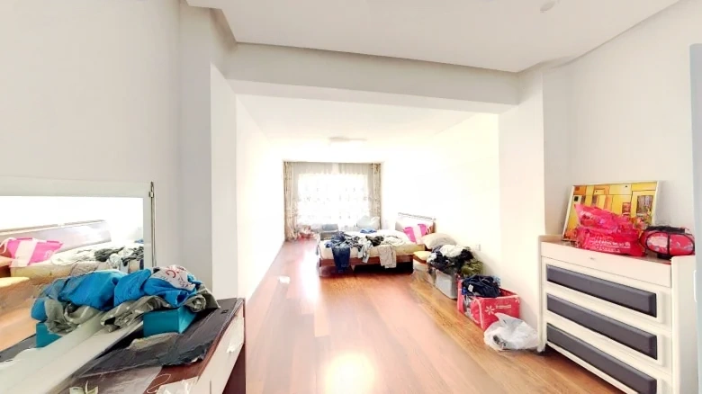 Poly Roland Lavender Valley - View 4