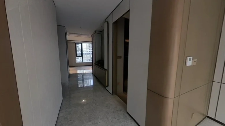 Greenland Hemisphere Bund Phase II - View 13