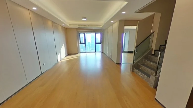 China Resources Center Yuefu - View 1