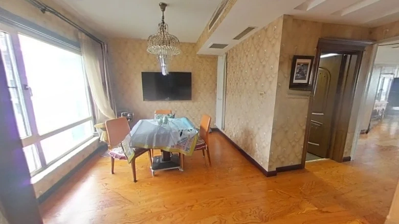 Luxin Weiyang Garden - View 1