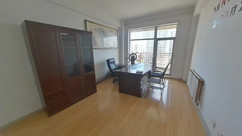 Silver Globe Tower - View 3