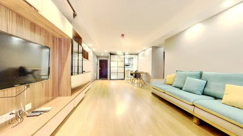 Zhongzhou Brocade City Lake Shore - View 1