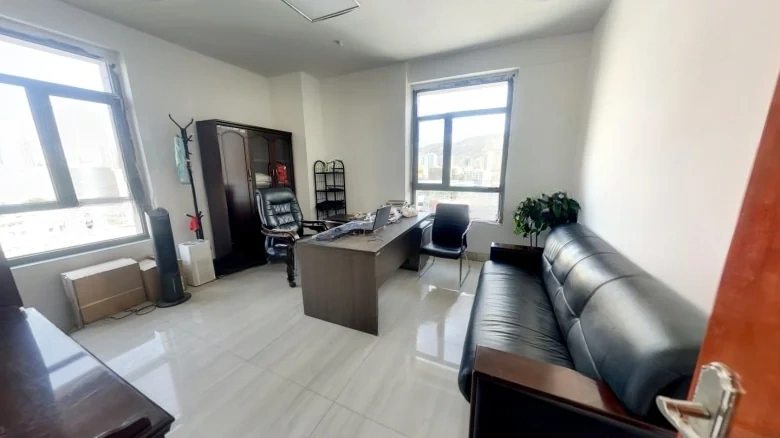 High-Tech Tower - View 2