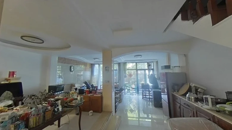 Modern Beauty Villa - View 1