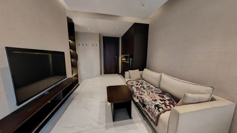 Central Right Family Members - View 3