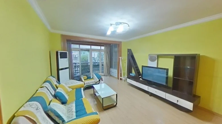 YiLe Apartment - View 1