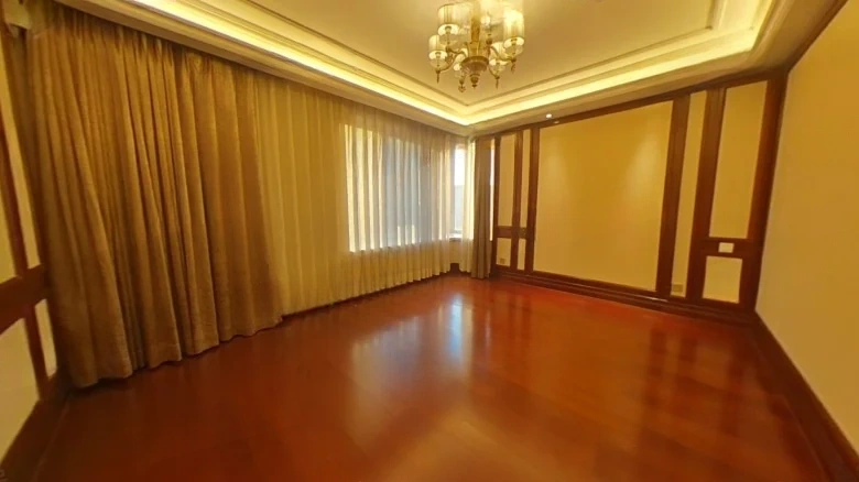 Crescent Mansion华润悦府 translates to - View 1