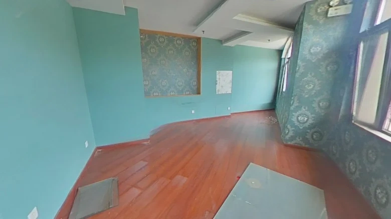 Tianshan Xi Hu Lan An - View 3