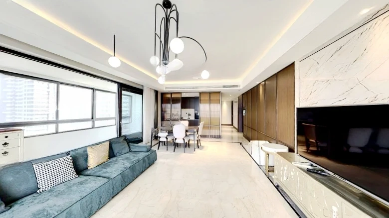 Swan Castle Garden - View 1