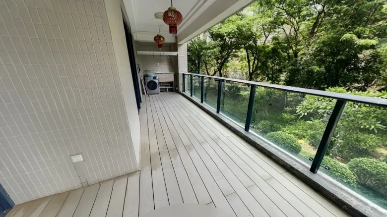 State Trade Blue Sea - View 13