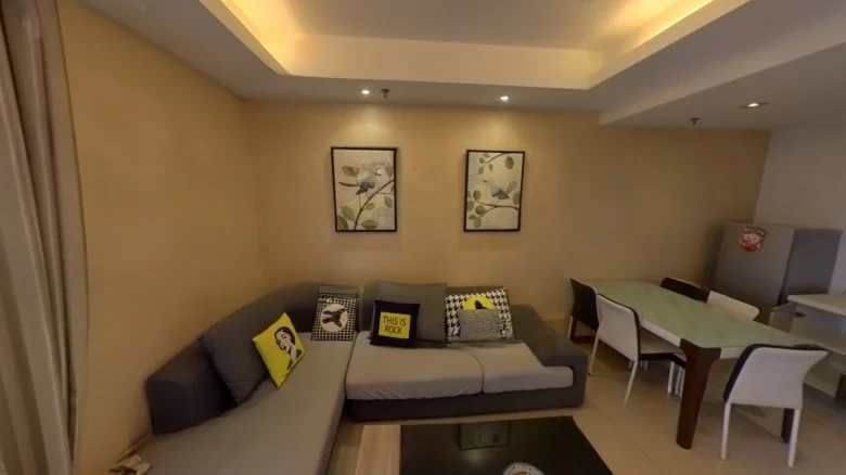 Double Crown Nanmen Commercial Plaza - View 1