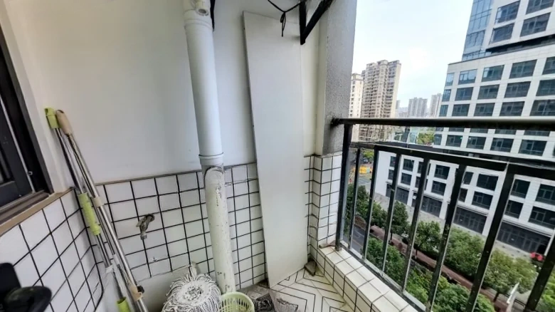 Xinyang Plaza - View 1