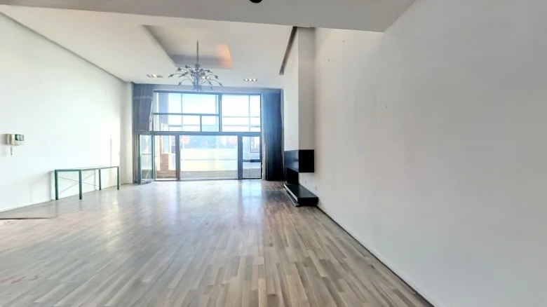 Golf Green Court CLASS - View 9