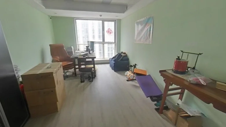 7080 Center Square - View 6