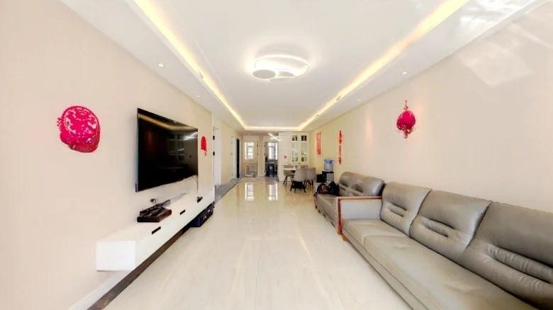 Wu Zhong Shang Linglong - View 1