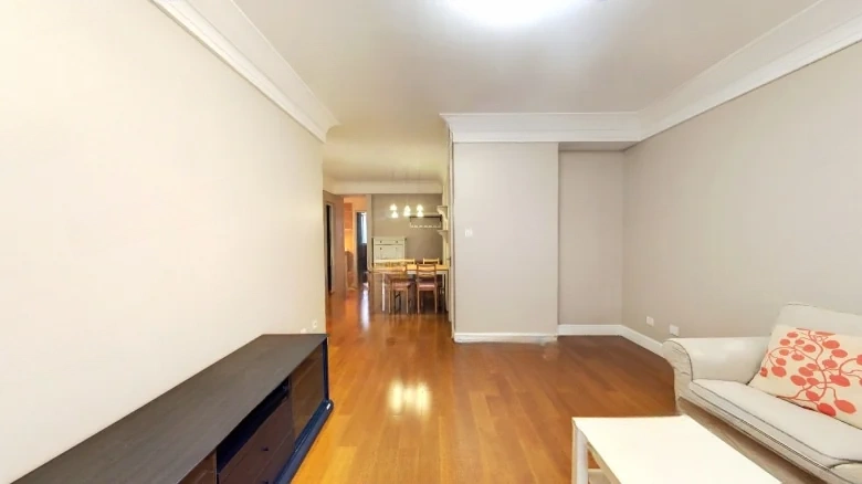 Langshi Poly Lu Courtyard - View 1