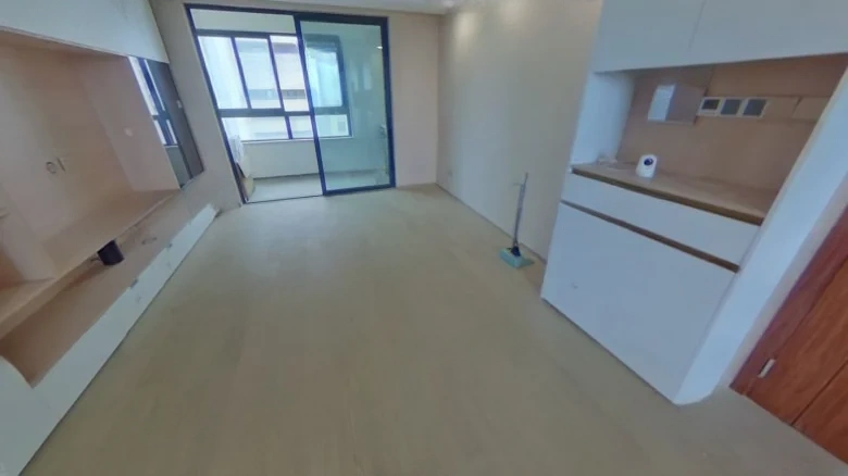 Pleasant Peak雅苑A区 does not directly translate well into an English compound name due to cultural and linguistic differences. A more suitable translation might be - View 1