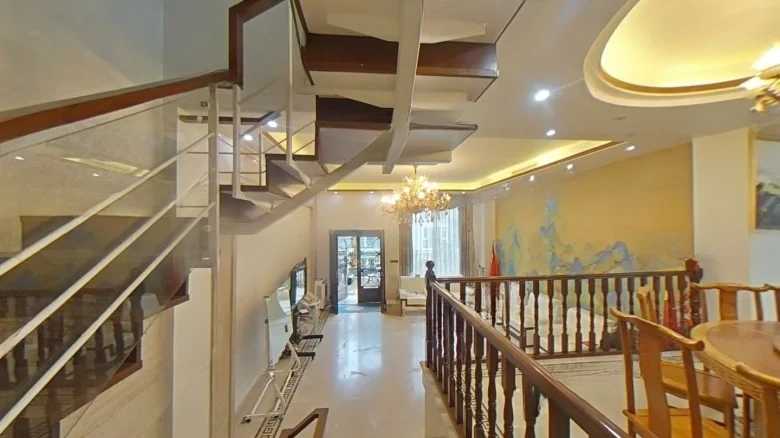 International Mountain Villa - View 8